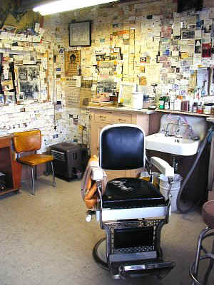 barberchair1.jpg (52855 bytes)