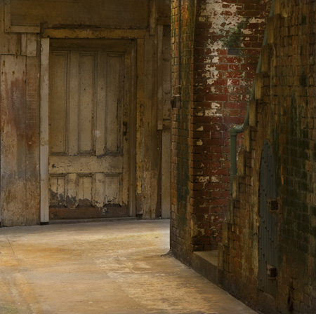 0122DSC_4414 Doorway Under Alcatraz 2