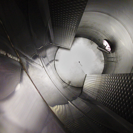 0128Inside Fermentation Tank