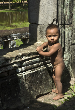0129_DSC3376 Angkor Baby