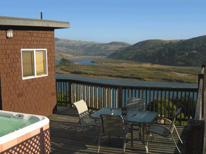 Jenner Inn & Cottages Lookout Vacation Home Deck