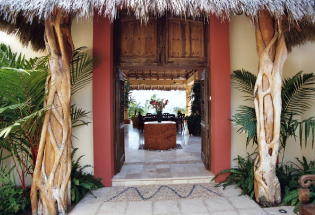 Palapa covered entrabce