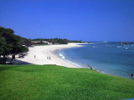 Beautifull Four Seasons Coastline