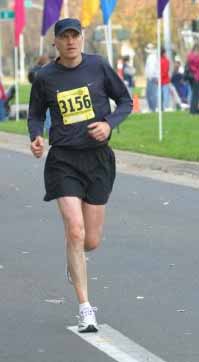 picture of will ross finishing the california 
				international marathon 2002