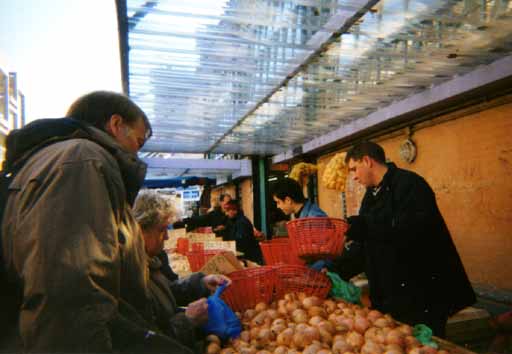 picture of guillaume shopping for produce in saint-denis