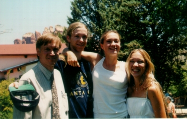 picture of roslyn's graduation from verde valley school